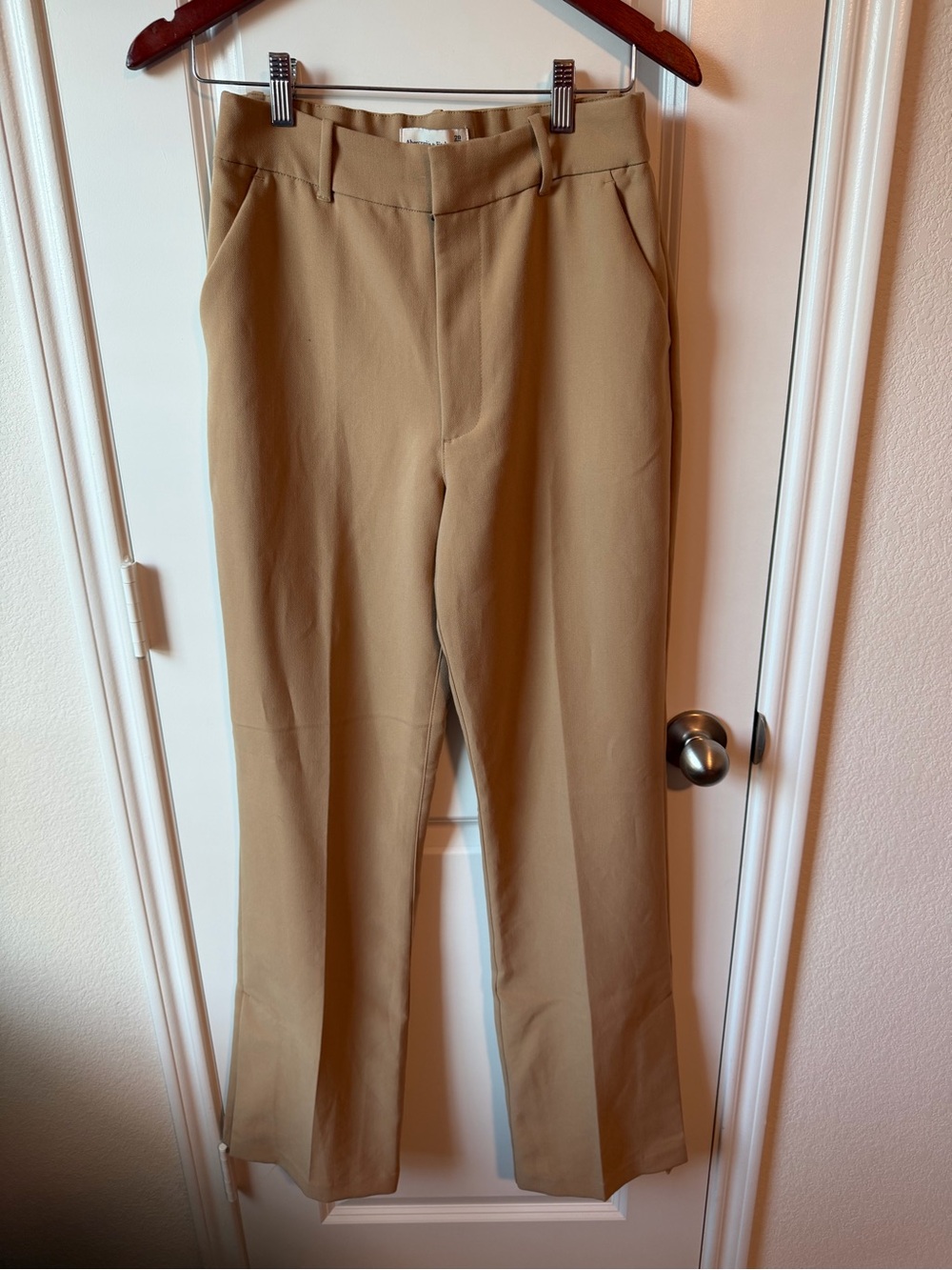 ⚡️NWOT Abercrombie & Fitch Tailored Dress Pants in Camel